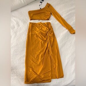 Fashion Nova One-Shoulder Knot-Detail Maxi Skirt Set in Mustard